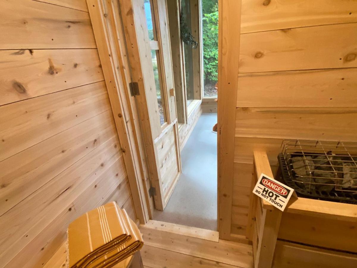 Вилла Vermont Mirror House Guilford Экстерьер фото