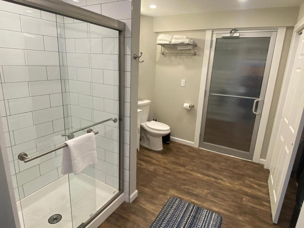 Вилла Vermont Mirror House Guilford Экстерьер фото